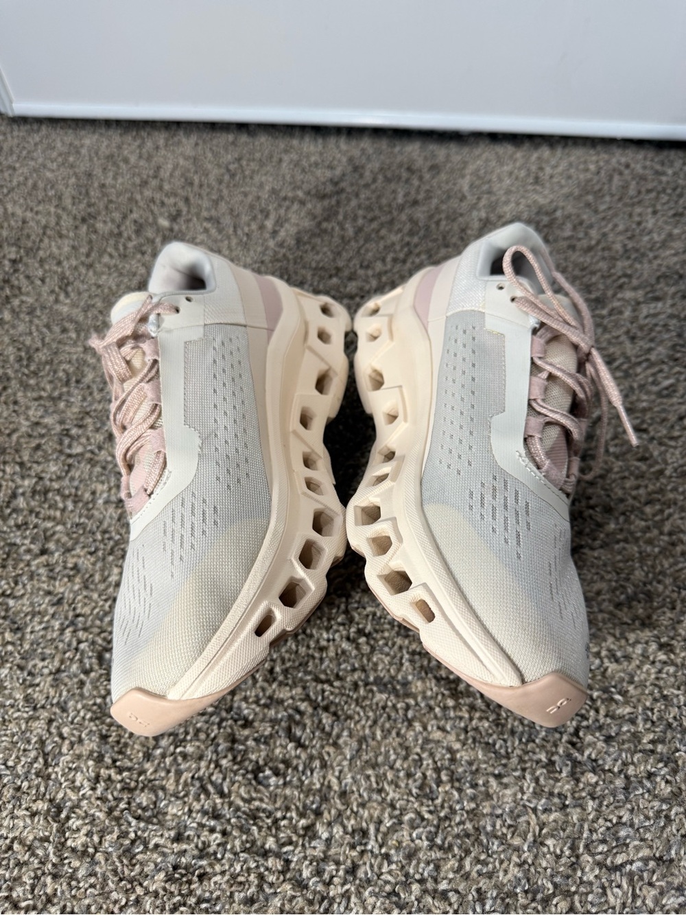 On clouds Women's Cloudvista Running Shoes in Cream and Light Pink - Picture 3 of 6